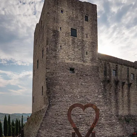 Glamping Castel Dell'aquila Luxury tent Gragnola