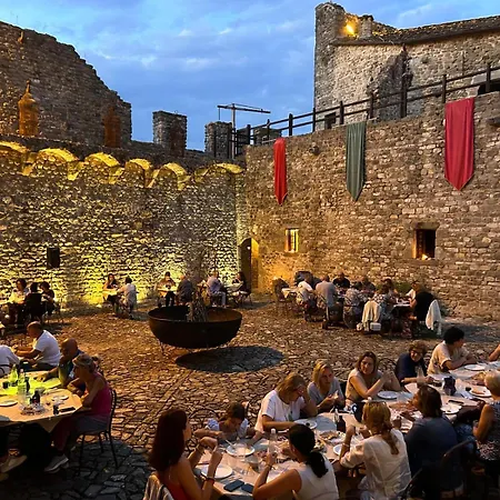 Glamping Castel Dell'aquila